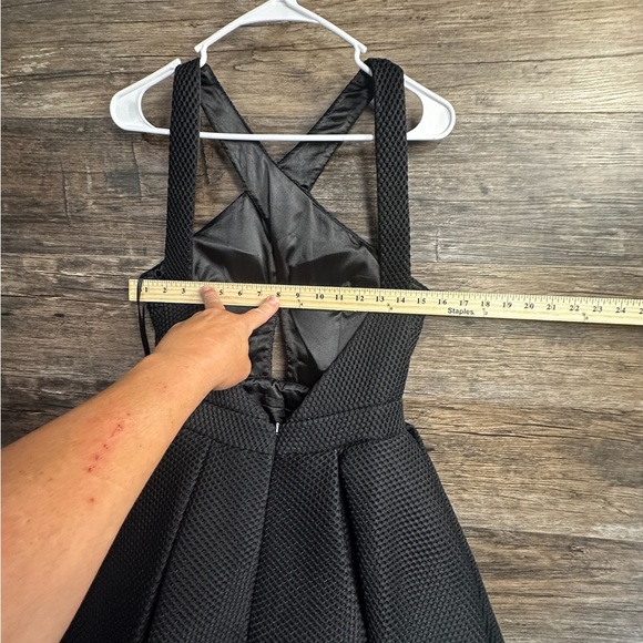 Maslavi Black Sleeveless Halter Fit and Flare Prom Formal Dress - Picture 10 of 11